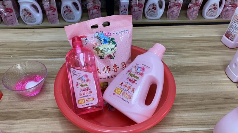 洗衣液，日化刚需消耗品