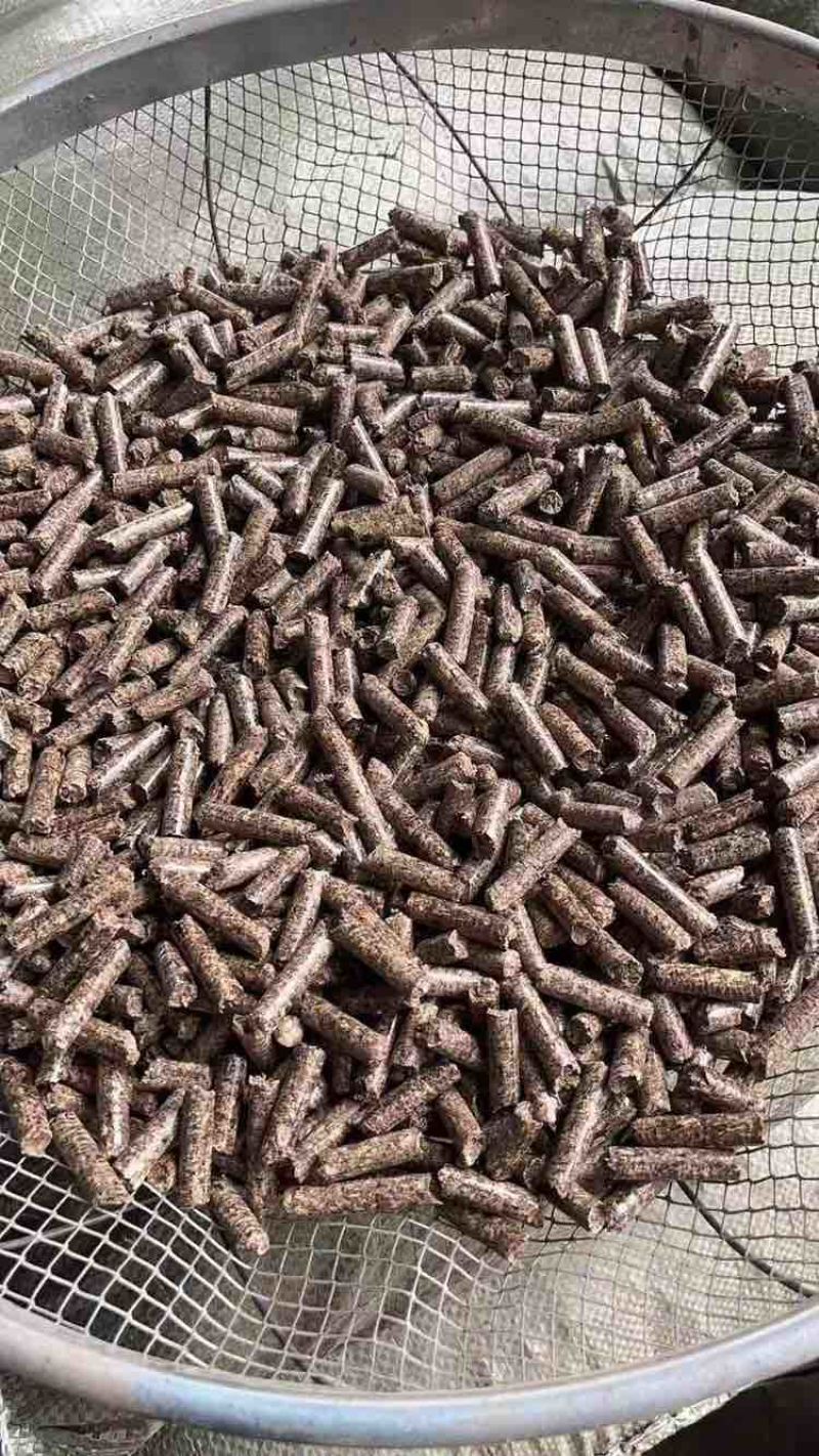 纯木质生物质燃烧颗粒源头厂家量大从优