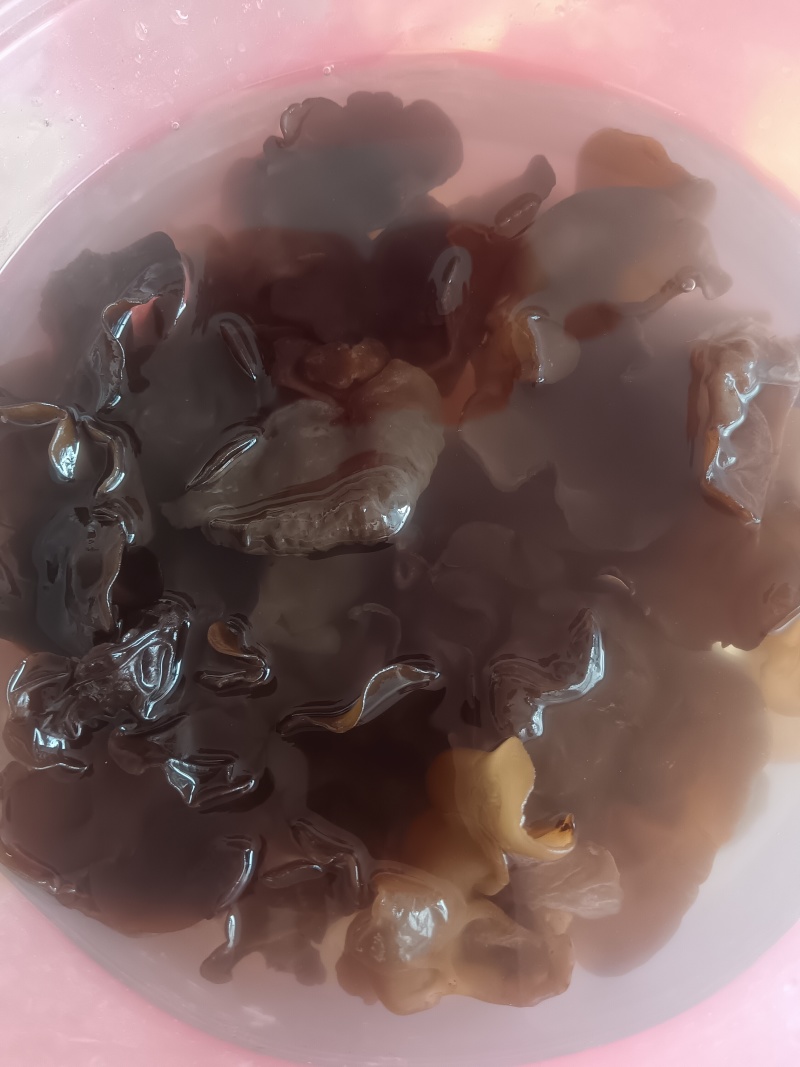 蔚州门外汉黑木耳，农户自产自销