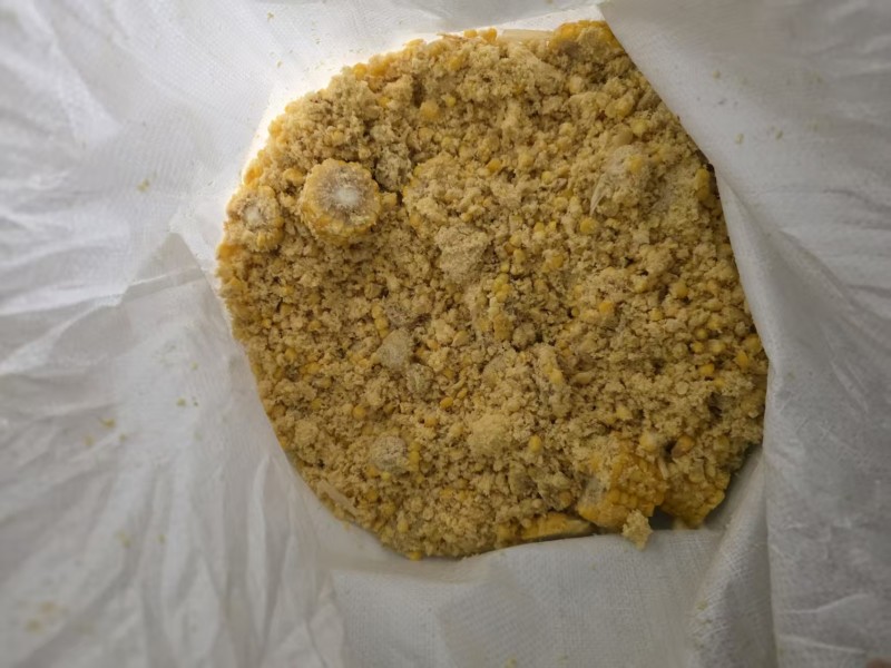 低价出玉米渣下脚料，可做饲料，价格可聊