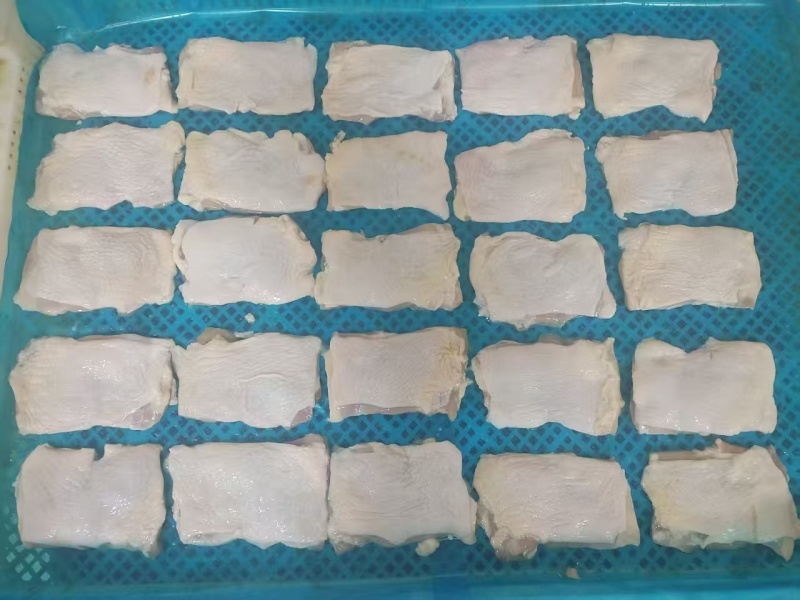 鸡腿肉带皮腿肉腿肉丁规格可按要求定制工厂直发全国冷链物流发货