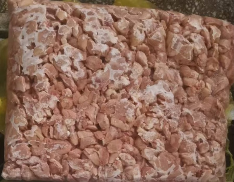 鸡腿肉带皮腿肉腿肉丁规格可按要求定制工厂直发全国冷链物流发货