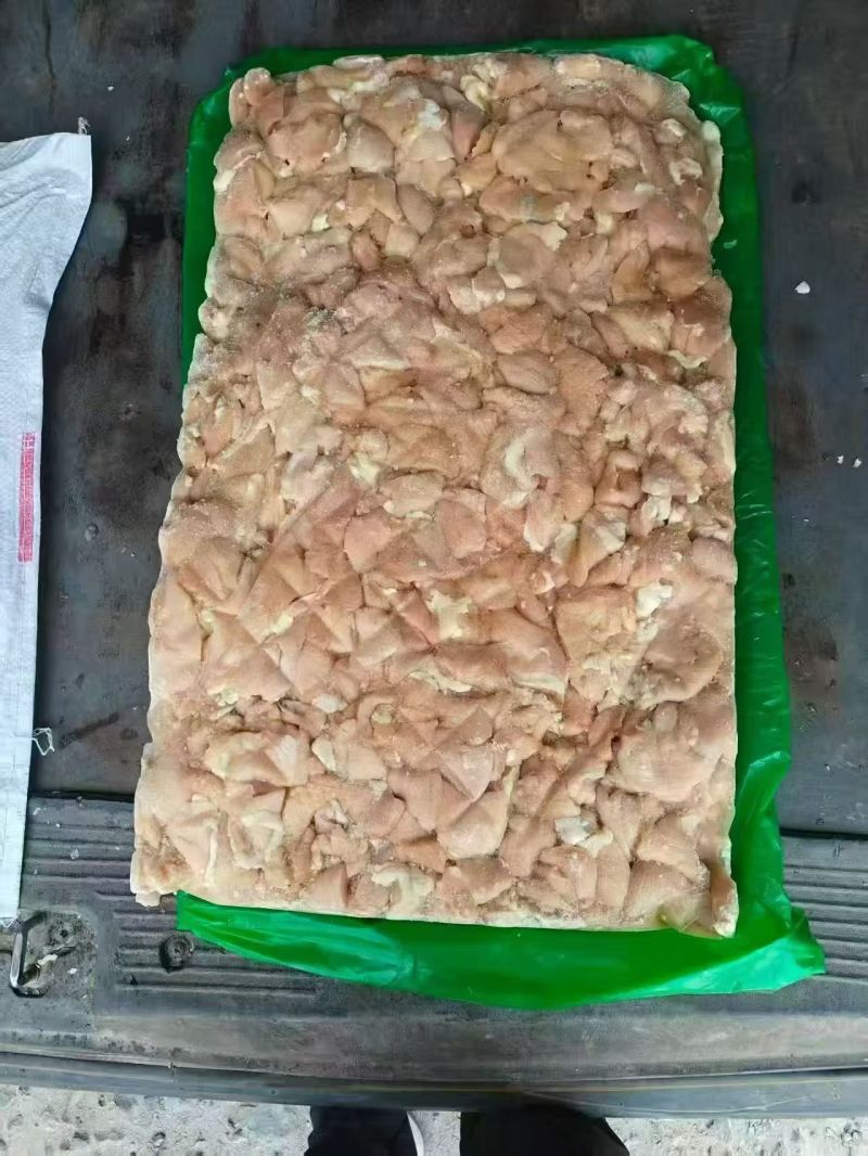 鸡胸碎肉大胸碎肉有骨无骨大块货源稳定工厂直发全国冷链物流发货