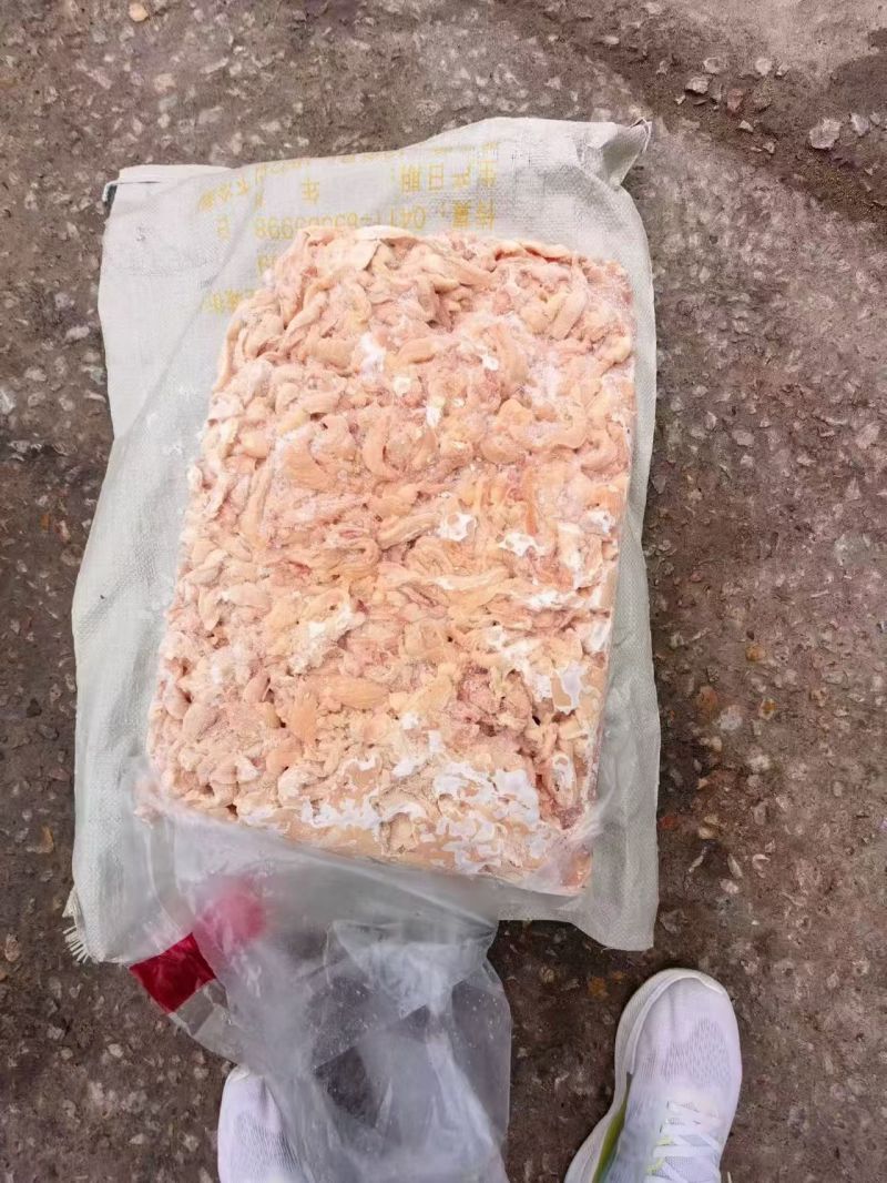 鸡胸碎肉大胸碎肉有骨无骨大块货源稳定工厂直发全国冷链物流发货