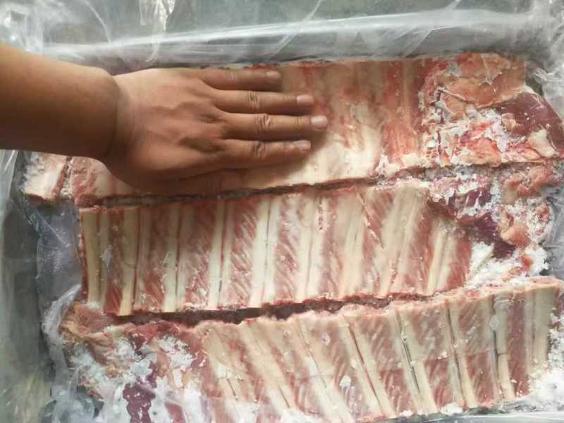 电商**:肥猪寸排。可鲜品。可冻。价格优势。尺寸定制，加工。