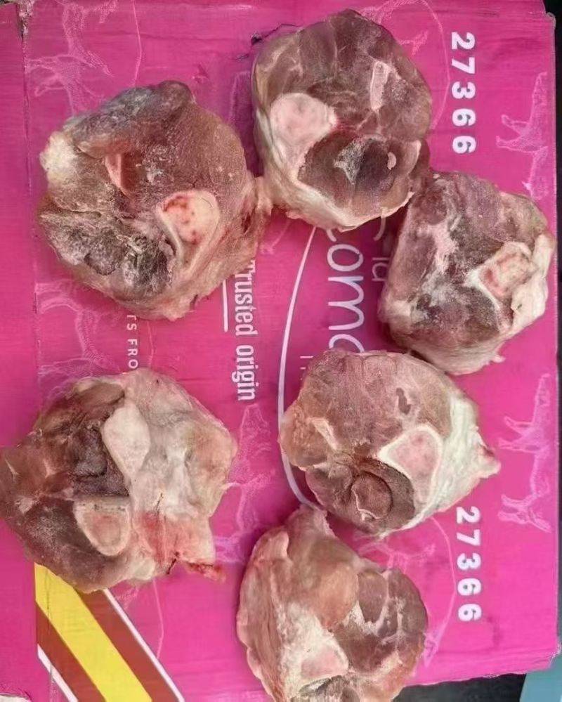 去皮小肘子