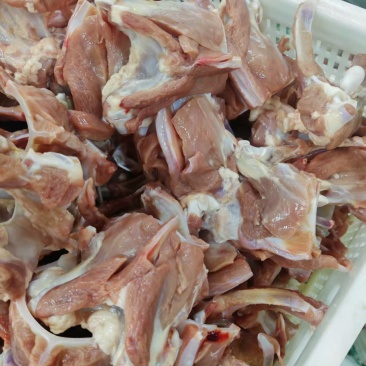 鸭锁骨大中小规格齐全
