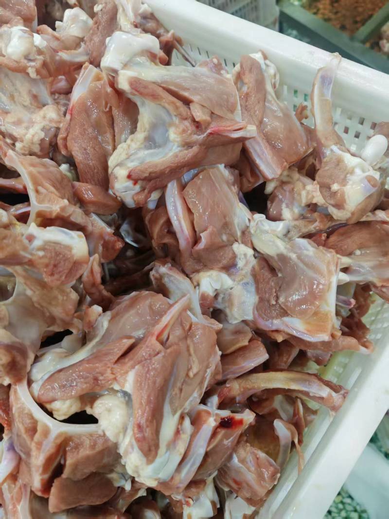 鸭锁骨大中小规格齐全