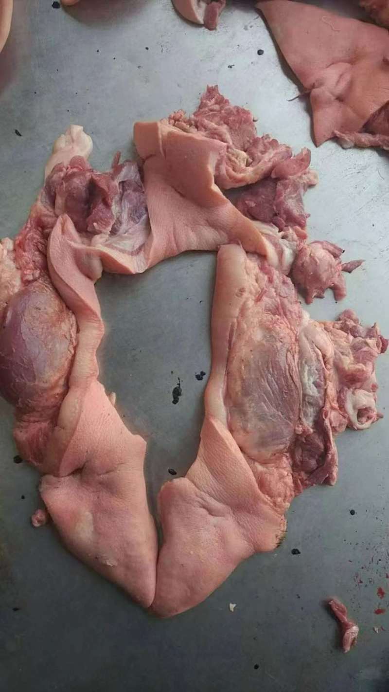 拱嘴《猪头肉》随时可聊全国供应一手货源猪头肉优质直供