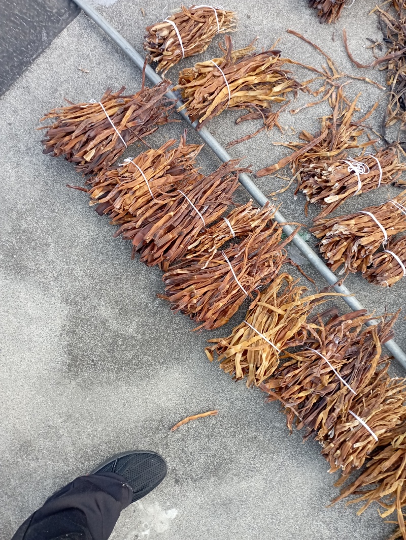 售卖新鲜春笋干