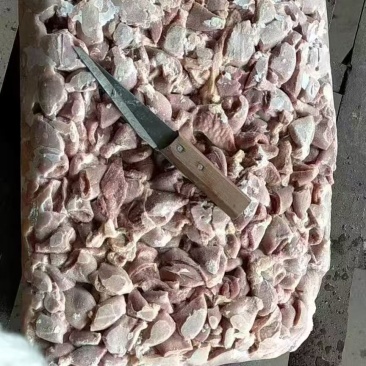 破开，干净，修油。食品级，鸡腺胃22吨