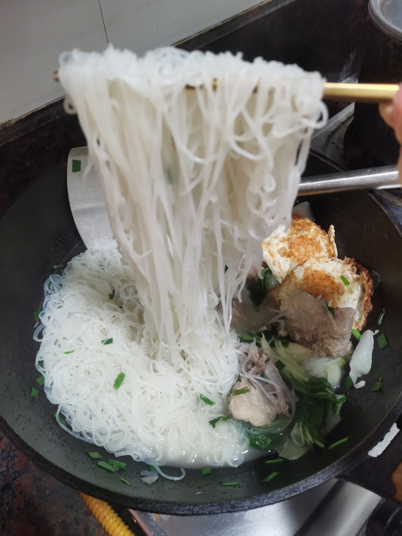 正宗农家精制淮山—山药粉丝，口感爽滑，细腻，***，老少皆宜