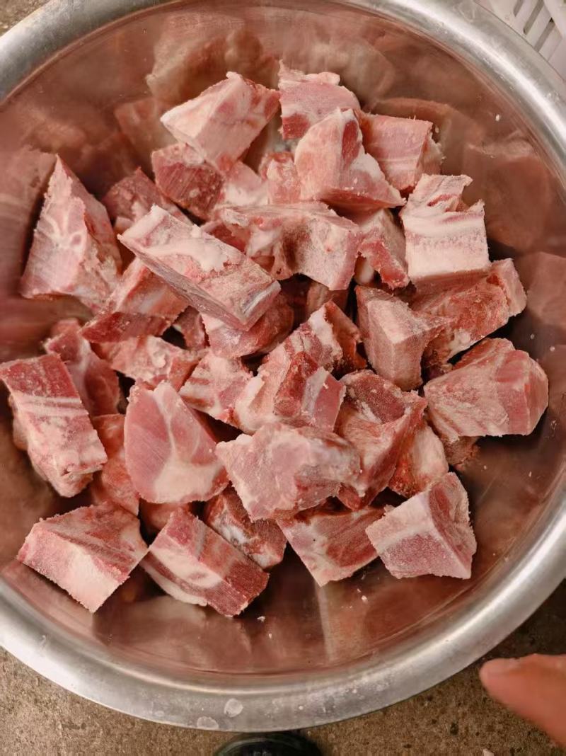 多肉排骨粒，带肉率高