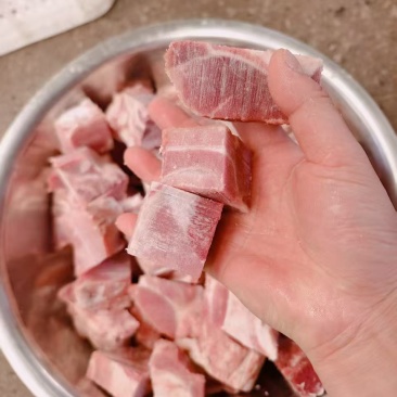 多肉排骨粒，带肉率高