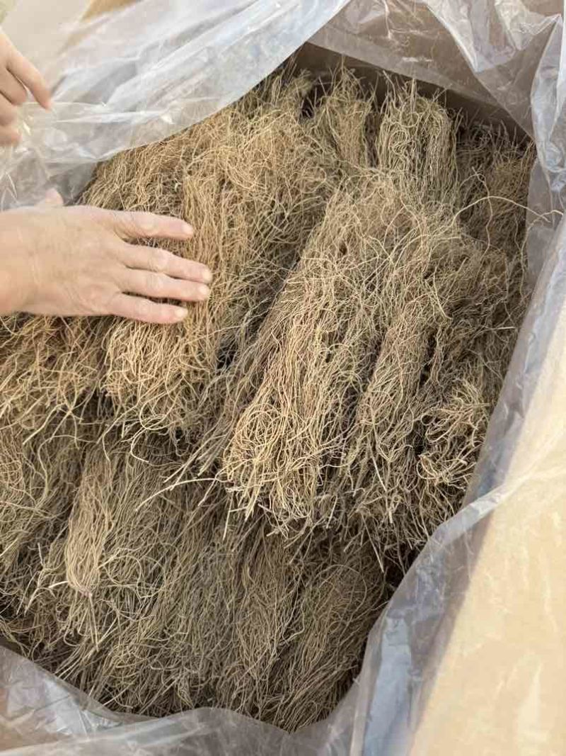 徐长卿齐根货，水洗无杂质。徐长卿中药材各种规格