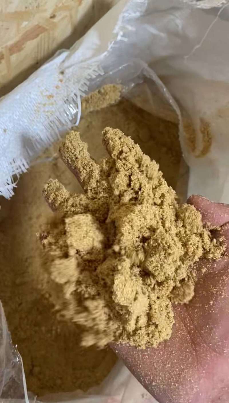 养殖熟玉米面，营养丰富，蛋白高代替玉米养殖使用！