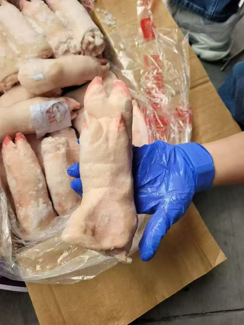 一级大肥猪带筋猪蹄19-24个2+000箱装新货
