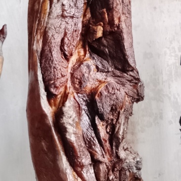 重庆高山粮食猪腊肉猪脚长肉，二刀肉鸢尾肉