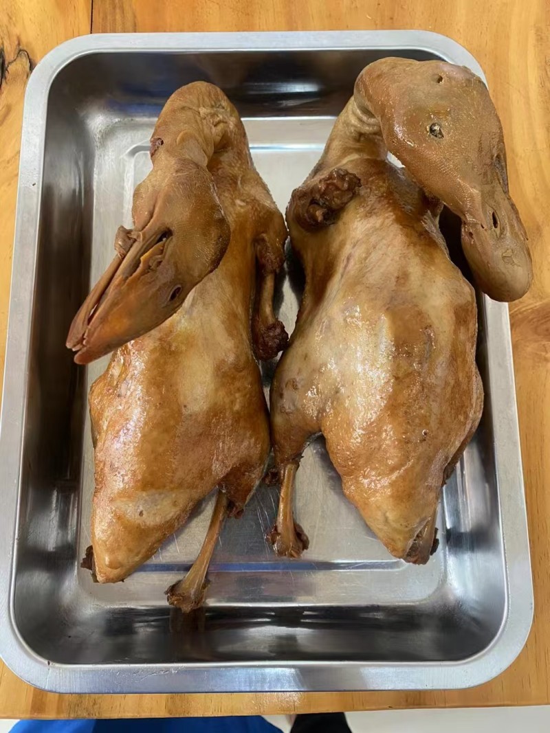 6元一只的白条鸭到货大小规格都有货