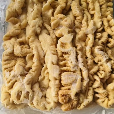 一级预煮大肠，新货，去油85左右，解冻18斤