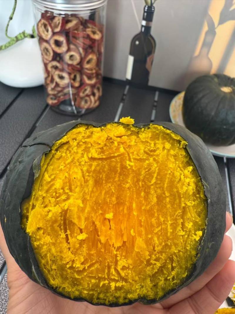 山西贝贝南瓜，个个爆粉，都是老瓜，刚上市大量供应！