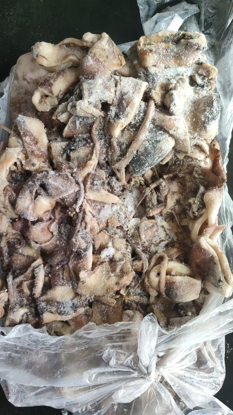 厂家直销，鱿鱼下角料30吨