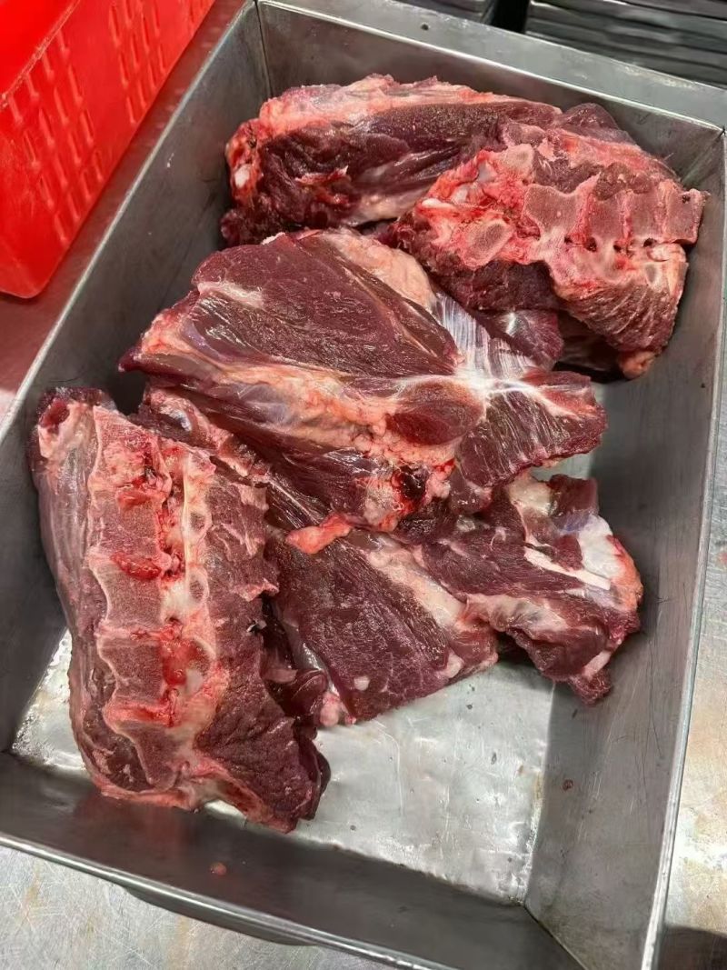 鲜品分割满肉颈骨