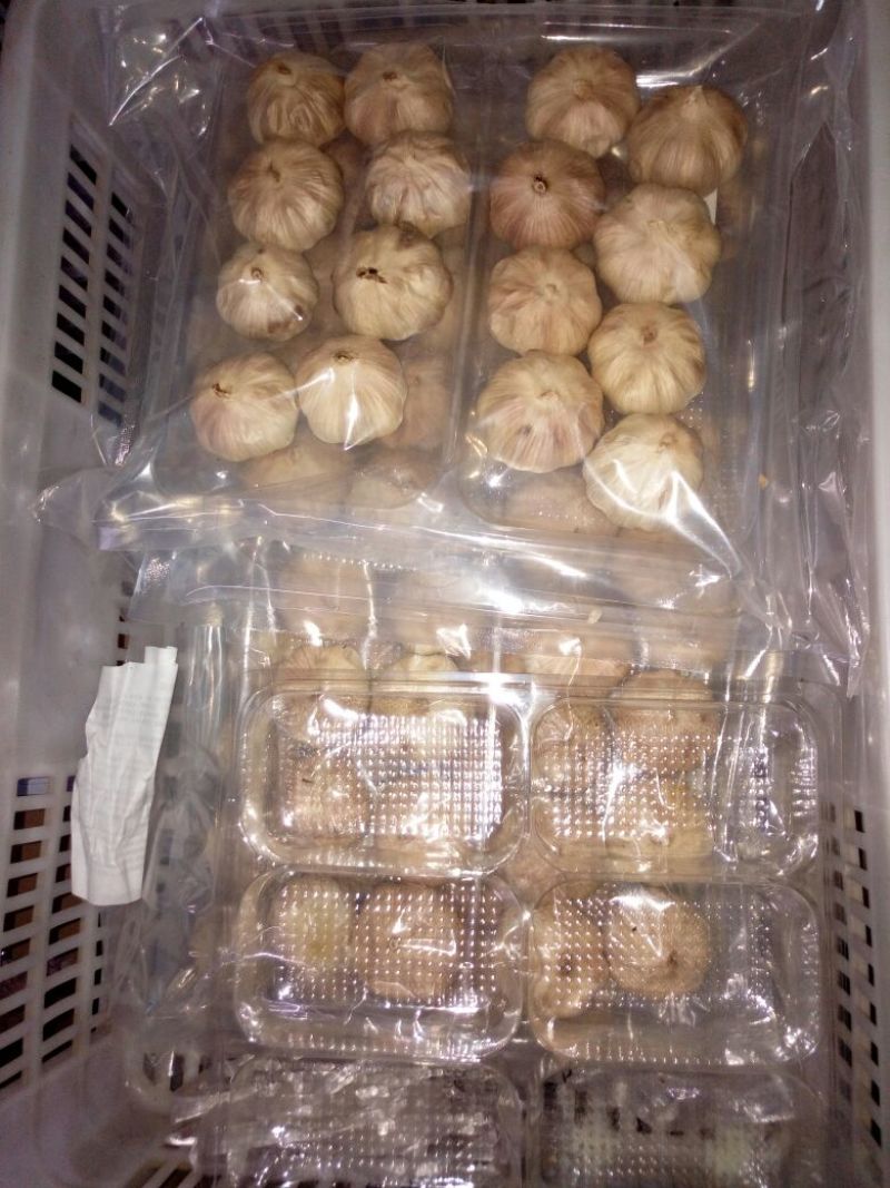 黑蒜独头黑蒜多瓣黑蒜，出口黑蒜，金乡黑蒜