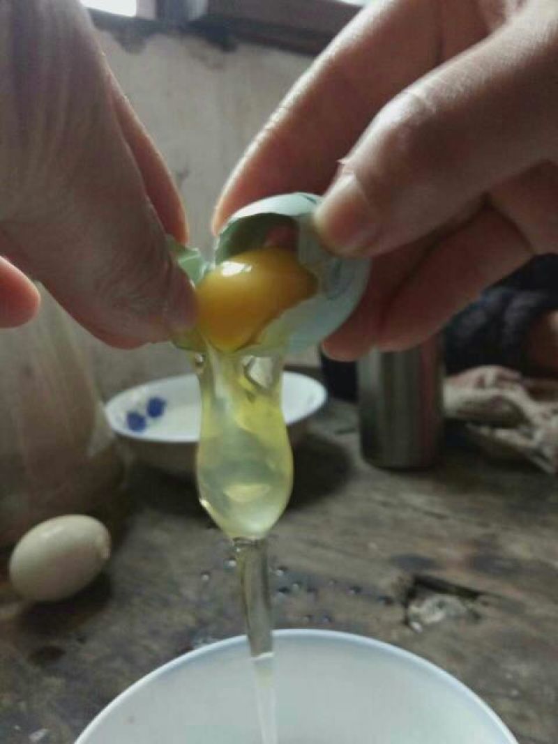 土鸡蛋食用50g以下