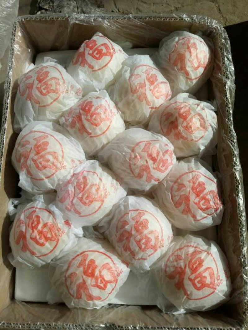 皇冠梨350~400g纸箱