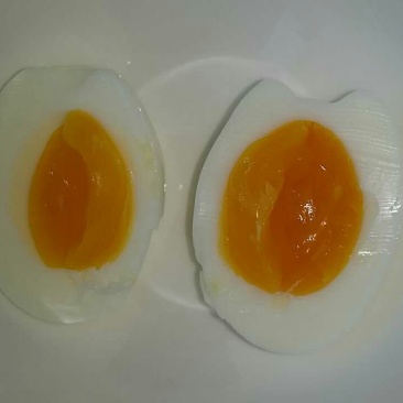 绿壳鸡蛋食用50g以下