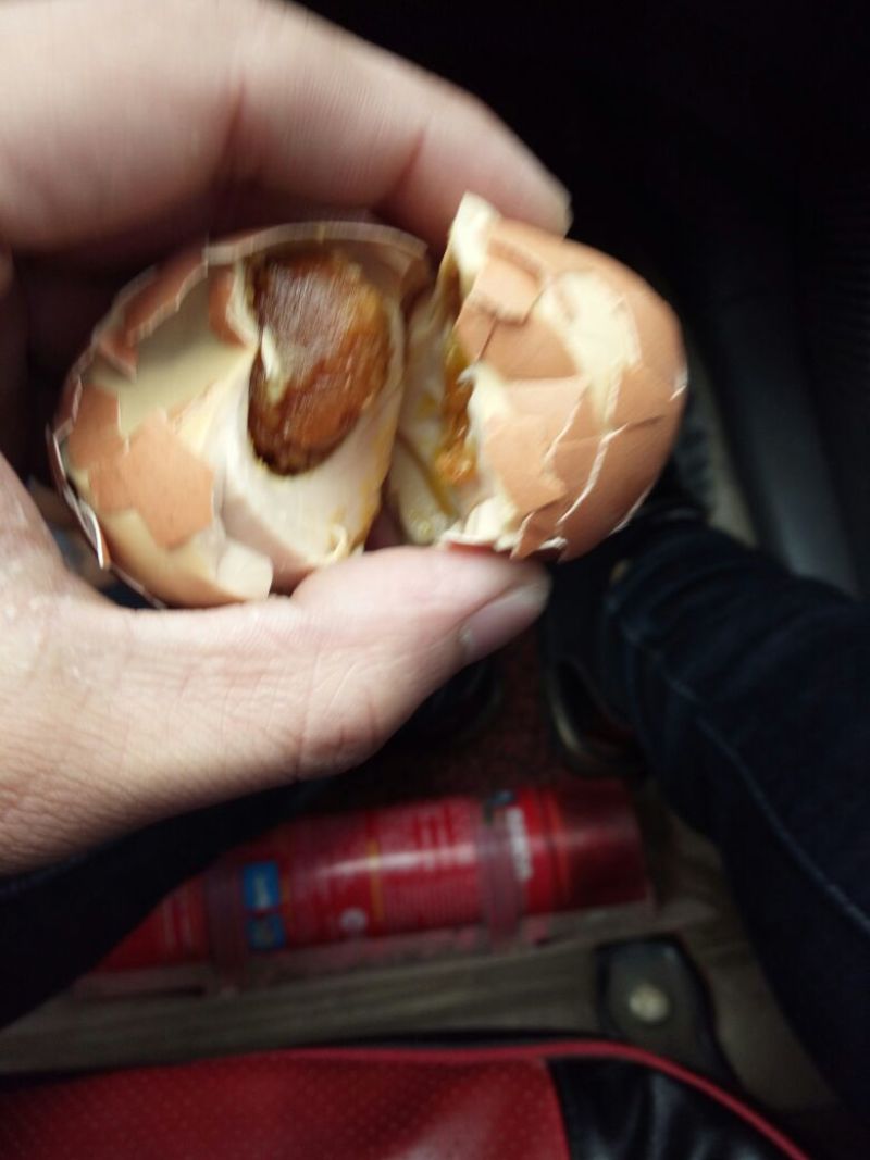 鸡蛋食用40~50g