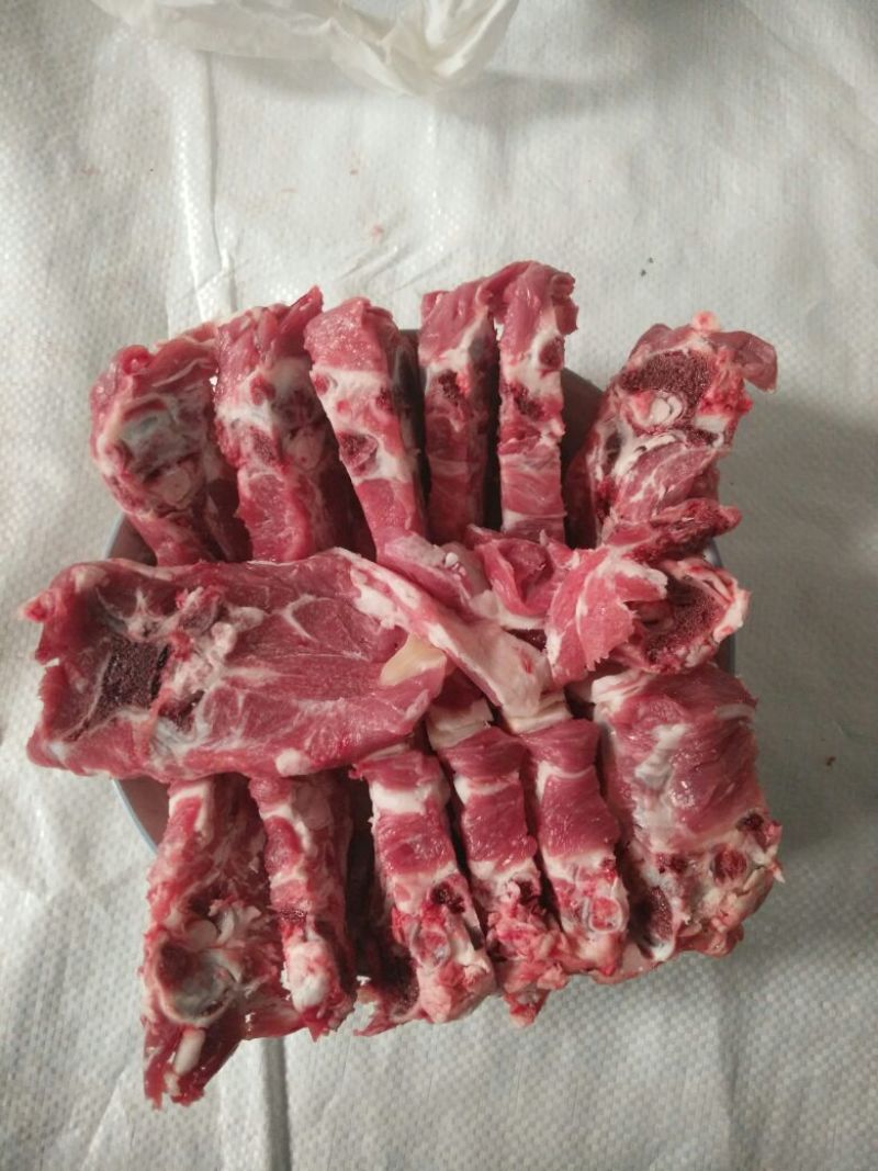 羊肉是带骨绵羊肉