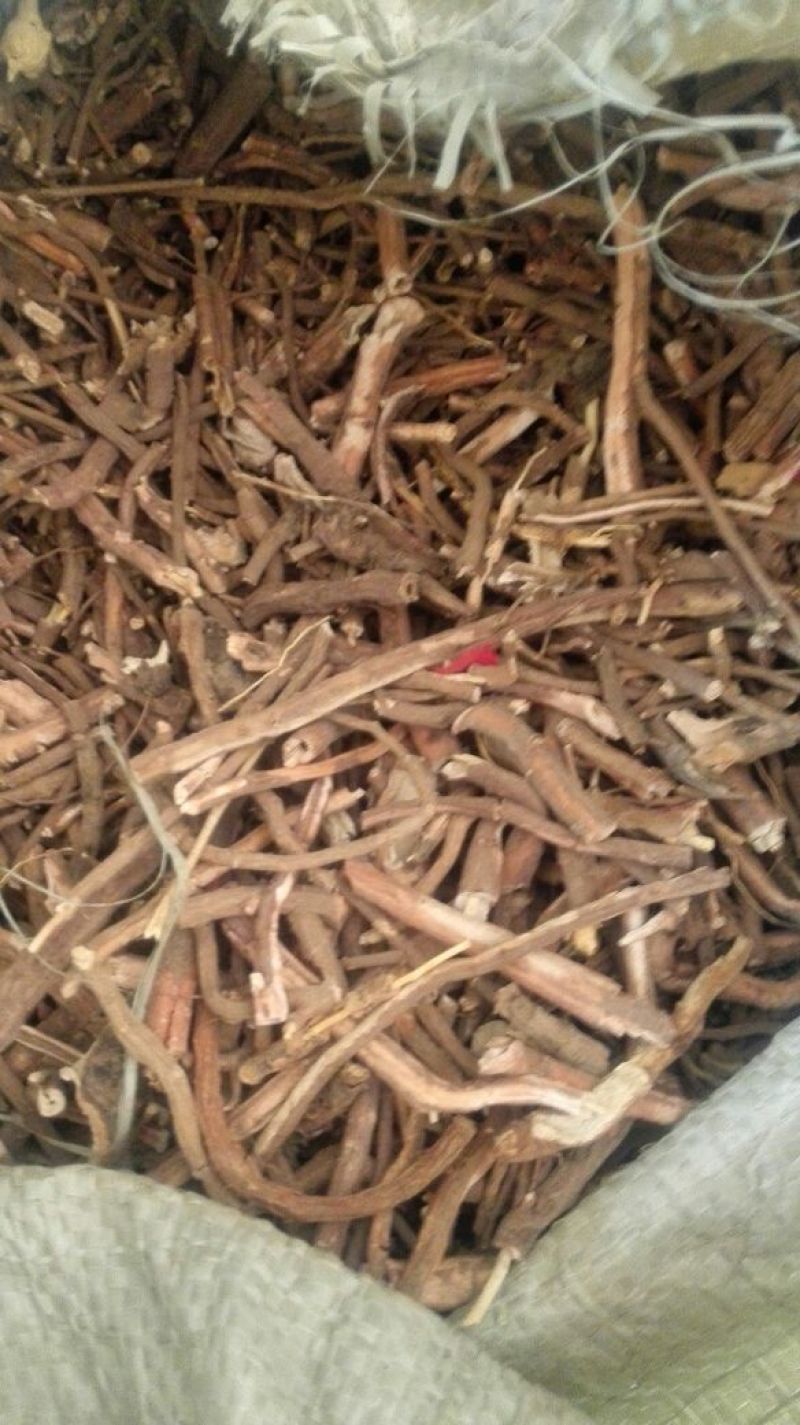 牡丹皮，商洛粉丹皮，选条，切片，药厂投料无硫粉丹皮