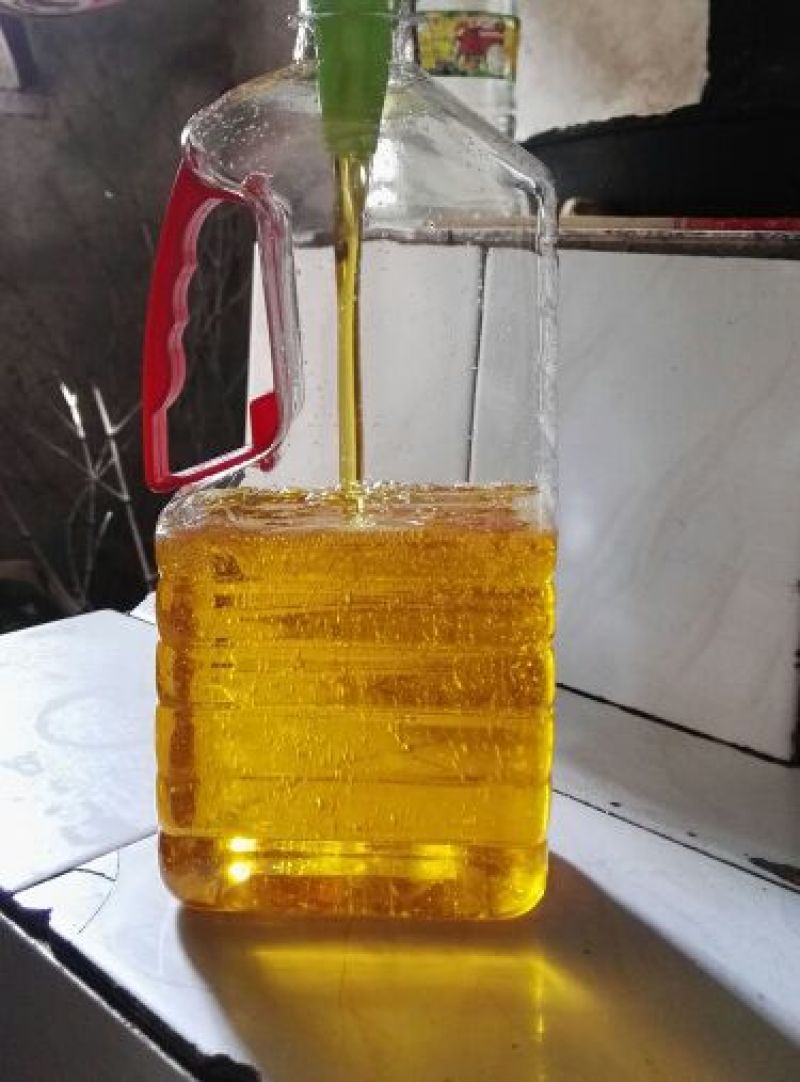 【推荐】山茶籽油一手货源现压榨保质保量量大价优