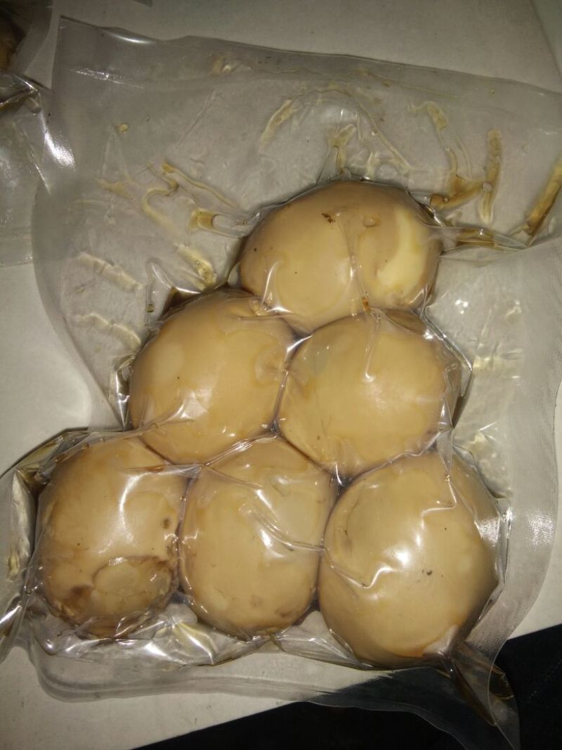 卤蛋
