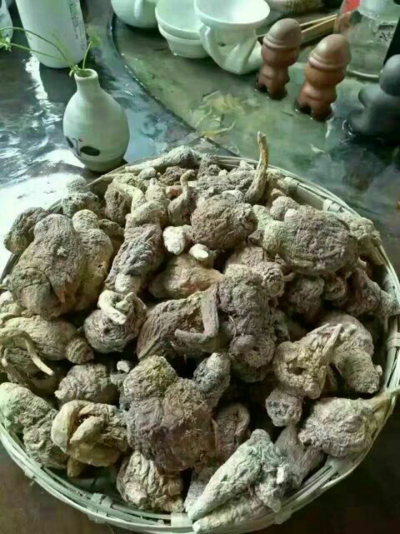 黑玛卡黑色