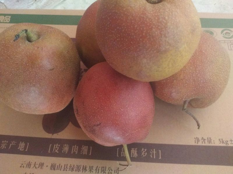 冬雪红梨150~200g纸箱