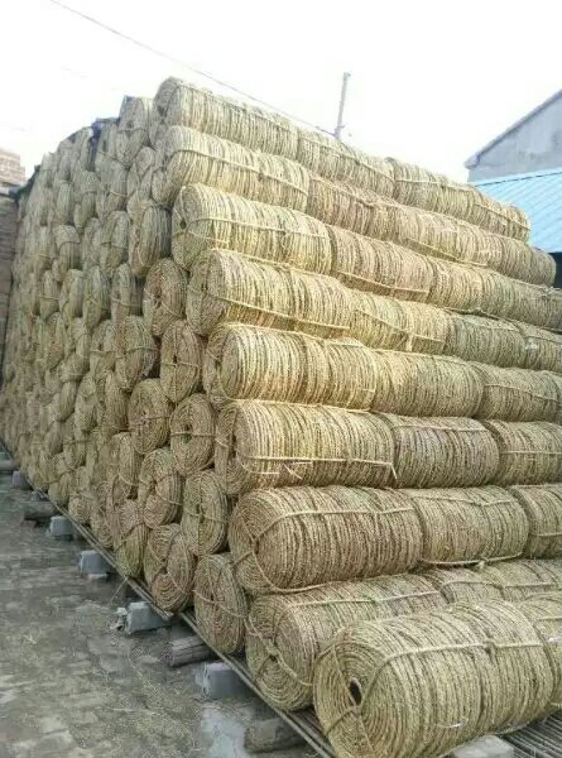 草绳草绳草帘打包绳好绳，，各种规格，，产地直销。济宁喻