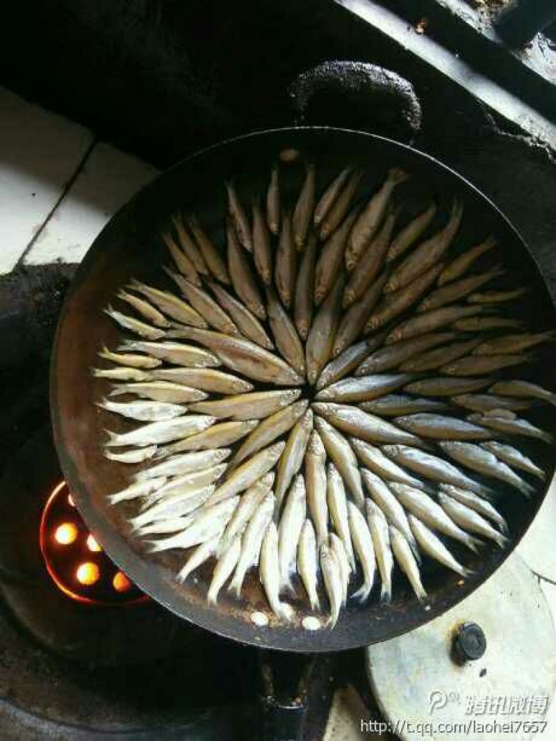 鱼干烤鱼干