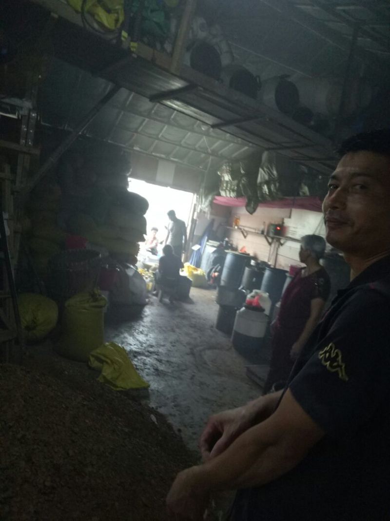 压榨菜籽油纯物理压榨，无舔加，