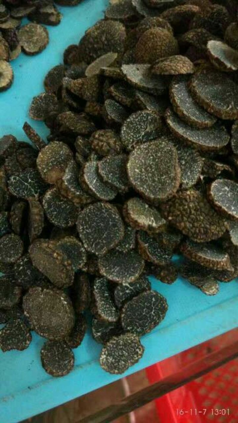 云南野生黑松露干片新鲜黑松露野生菌各种规格量大从优