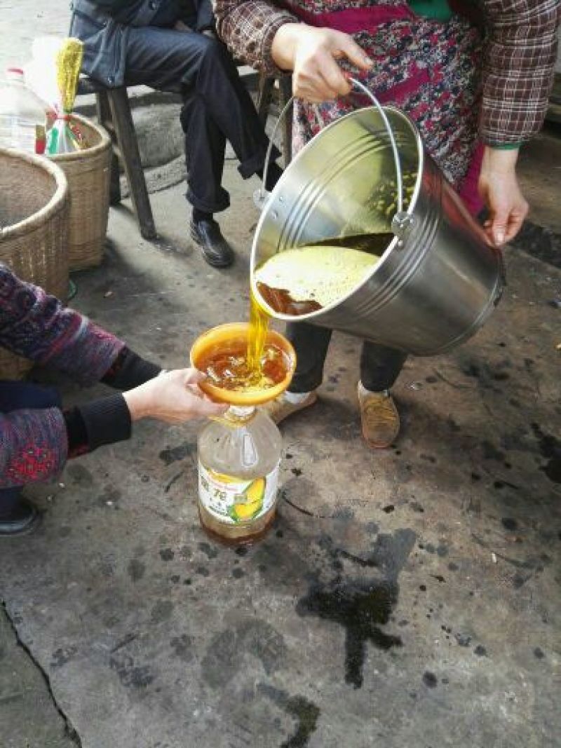 压榨菜籽油一级