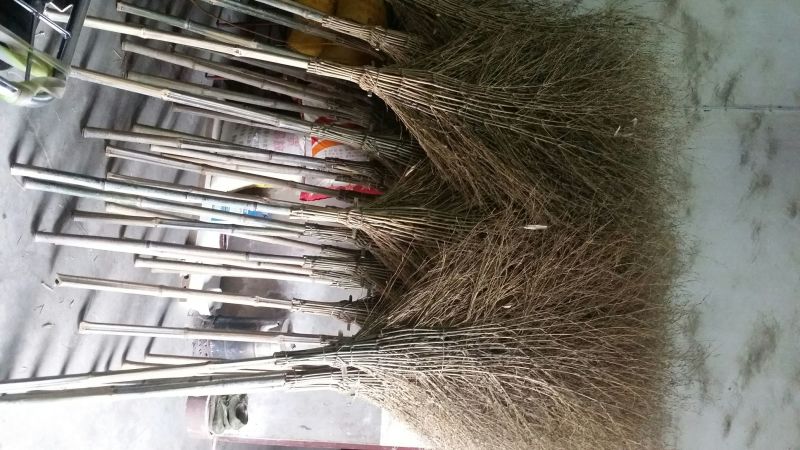 竹枝扫把，竹枝大扫大适合庭院，街道，学校工厂，扫雪等用处