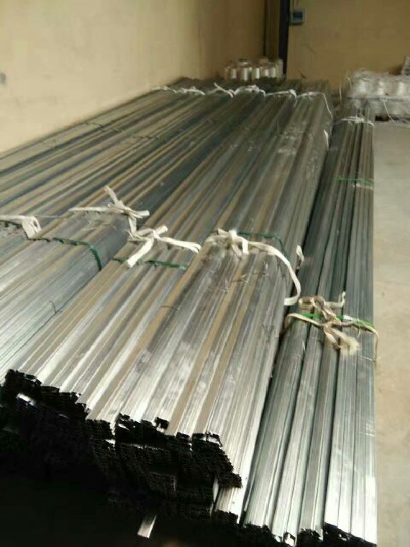 大棚配件卡槽大棚卡槽卡簧配件防风压膜槽镀锌加厚高锌卡扣养
