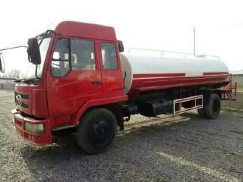 多辆雾炮除尘洒水车12吨工程洒水车出售工厂道路