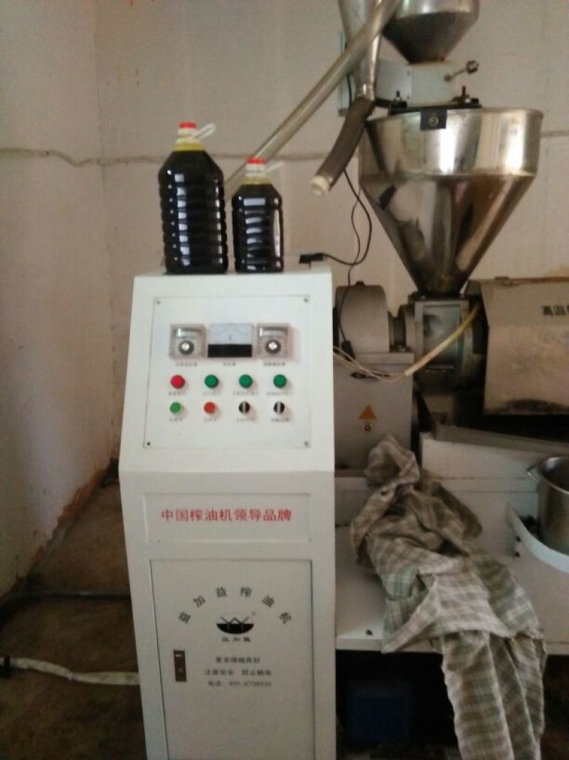 压榨菜籽油二级
