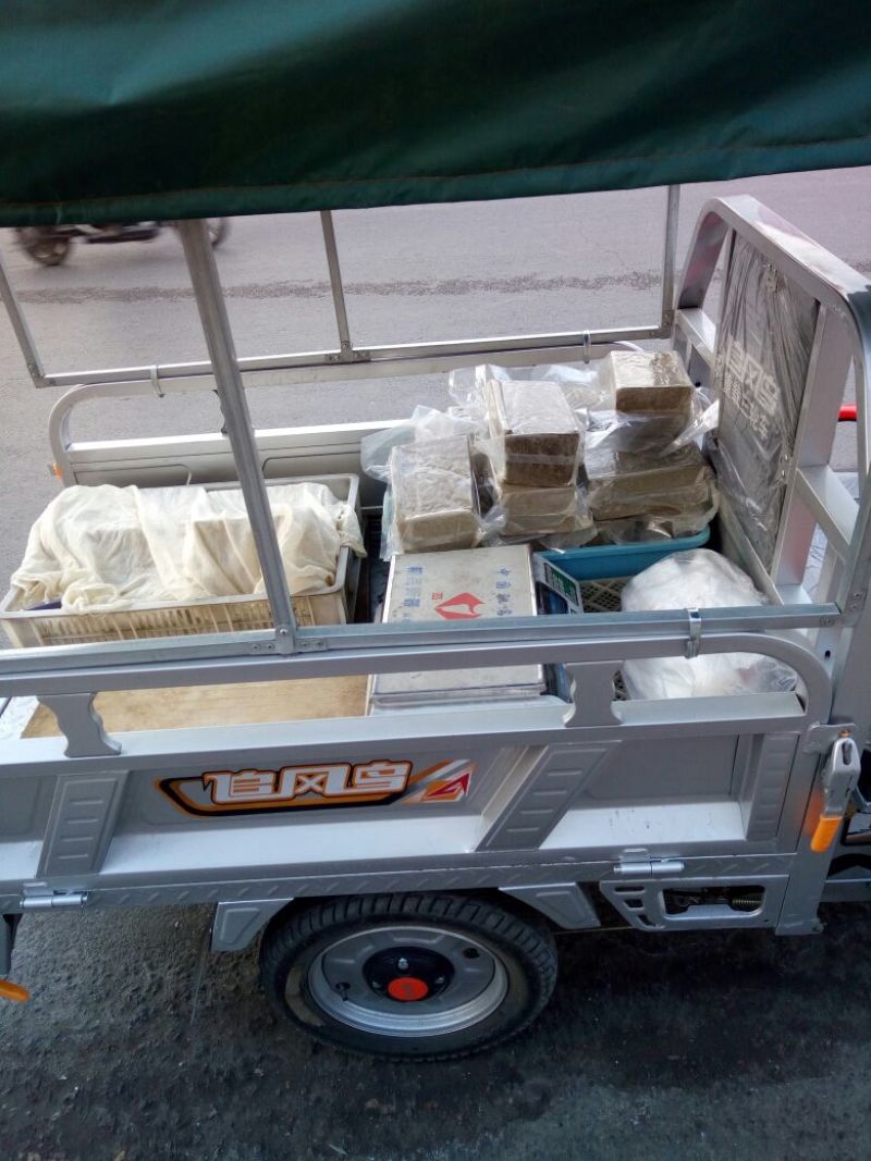 豆腐湿豆腐
