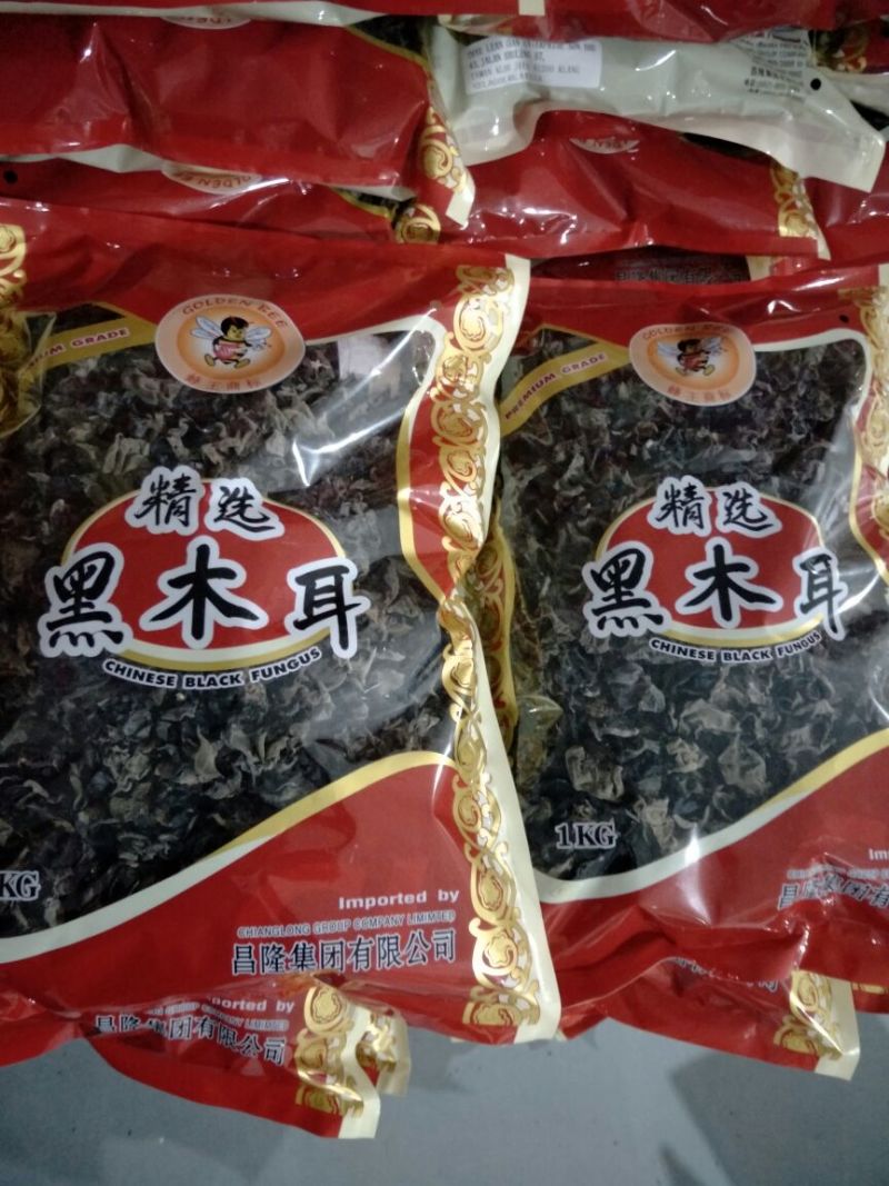 神农架秋黑木耳一级单片厚中耳1.5左右