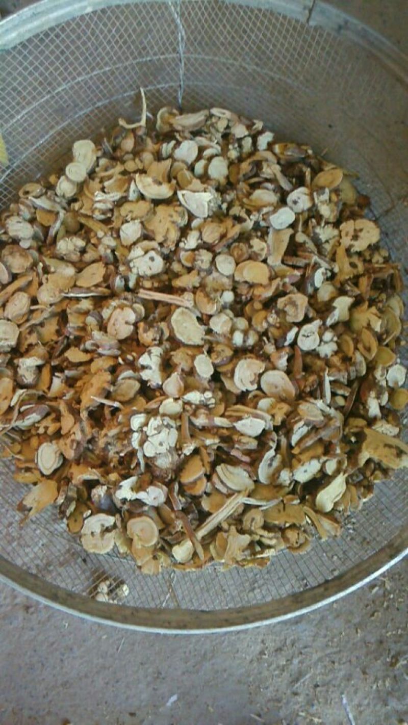 甘草小片优质乌拉尔红甘草切片